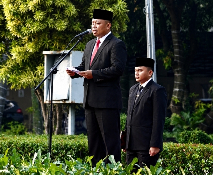 Wali Kota Depok, Dr. H. Supian Suri, M.M.