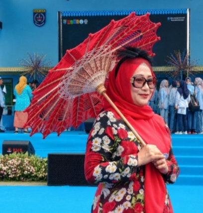 Wakil Ketua DPRD Kota Depok sekaligus Ketua DPC PDI Perjuangan Kota Depok, Hj. Yuni Indriany, S.E., M.Si.