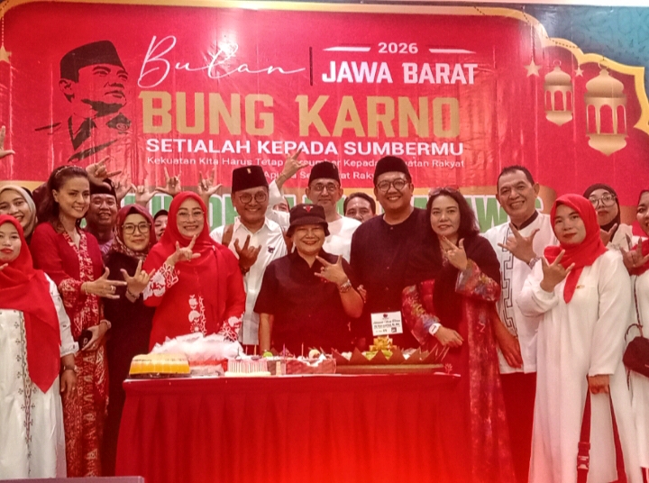 Hj. Yuni Indriany Nyalakan Spirit ‘Jasmerah’ Bung Karno, Harmoni Hadroh dan Marawis Perkuat Nasionalisme