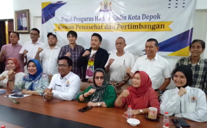 Ketua Kadin Kota Depok, H. Miftah Sunandar, bersama jajaran usai rapat Steering Committee (SC) dan Organizing Committee (OC) yang digelar di Kantor Sekretariat Kadin Kota Depok, Margonda, Depok, Senin (29/6/2026).