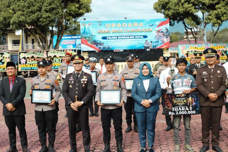 Wabup Madina : Momentum HUT Bhayangkara Ke- 80, Perkuat Sinergi Perangi Narkoba