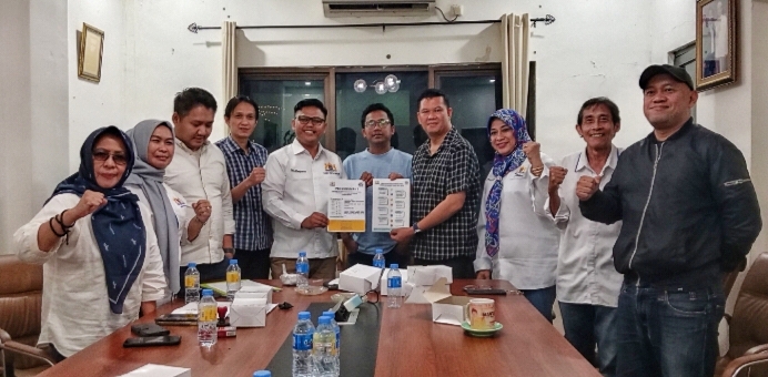 Panitia Musyawarah Kota (Muskot) Kadin Kota Depok di Kantor Sekretariat Kadin Kota Depok, Ruko Graha Depok Mas, Jalan Arif Rahman Hakim Nomor 19–20, Pancoran Mas, Depok pada Kamis (2/7/26).