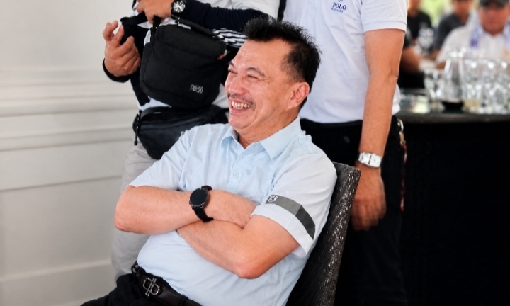 Wakil Wali Kota Bekasi, Dr. H. Abdul Harris Bobihoe, M.Si., saat menghadiri Turnamen Wali Kota Depok Golf Series II di Emerald Golf, Tapos, Depok, Selasa (11/8/2026).