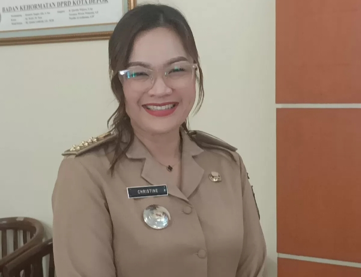 Camat Sukmajaya Christine Desima Arthauli, S.STP., M.A.