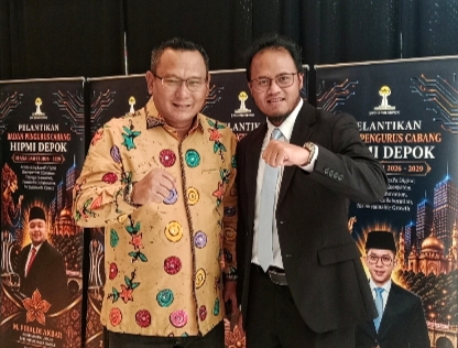 Ketua Komisi B DPRD Kota Depok, H. Hamzah S.E., M.M bersama Ketua Umum Badan Pengurus Cabang Himpunan Pengusaha Muda Indonesia (BPC HIPMI Kota Depok periode 2026–2029, Ardian Fajar Prastyawan, S.T., M.B.A.