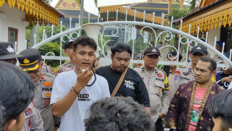 Aliansi Pemuda Gelar Aksi di DPRD Pekanbaru, Desak Transparansi dan Pemeriksaan Dugaan Pelanggaran Etik
