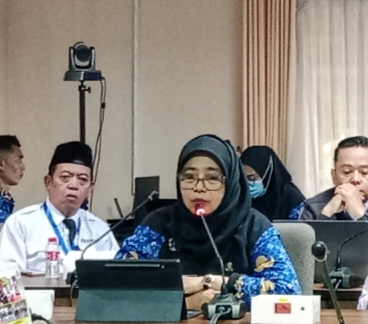 Kepala Dinas Kesehatan Kota Depok, dr. Devi Maryori, M.K.M.